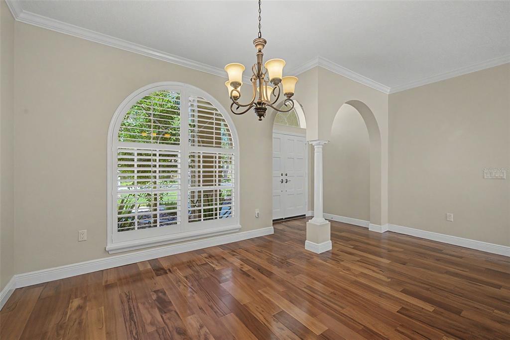 1558 E LAKE WOODLANDS PARKWAY, OLDSMAR, FL — photo 4 of 53