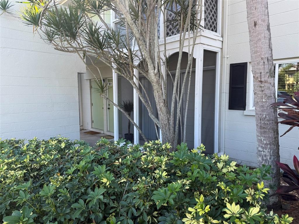 2304 RINGLING BOULEVARD UNIT 101