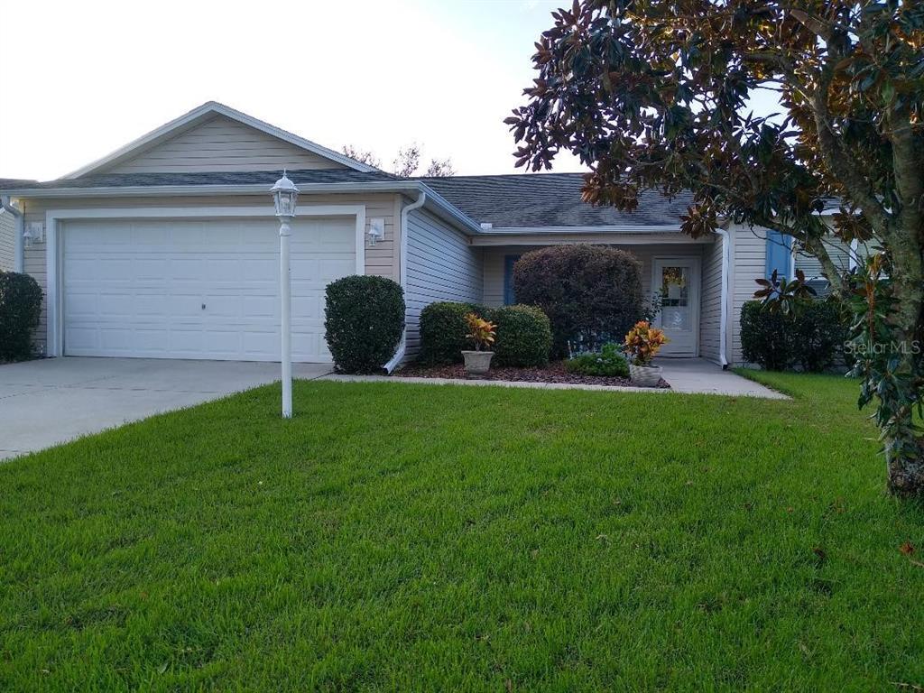 1425 HOLLYBERRY PLACE