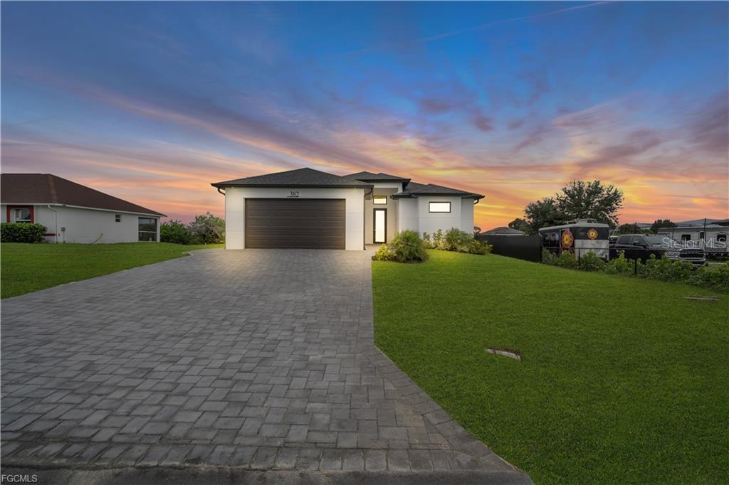 382 PAULINE AVE, LEHIGH ACRES, FL — photo 5 of 30