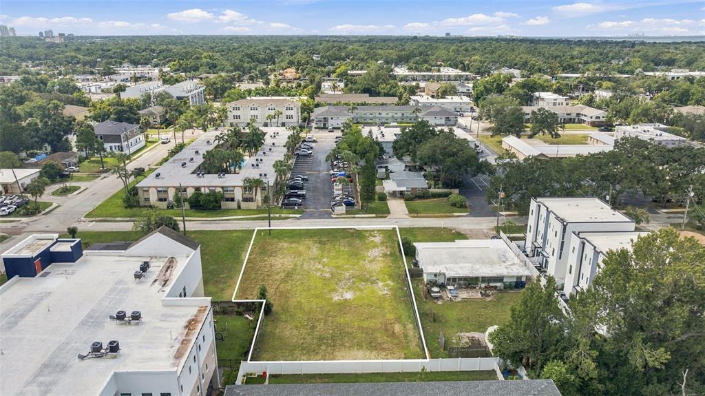 4307 W FIG STREET, TAMPA, FL — photo 3 of 24
