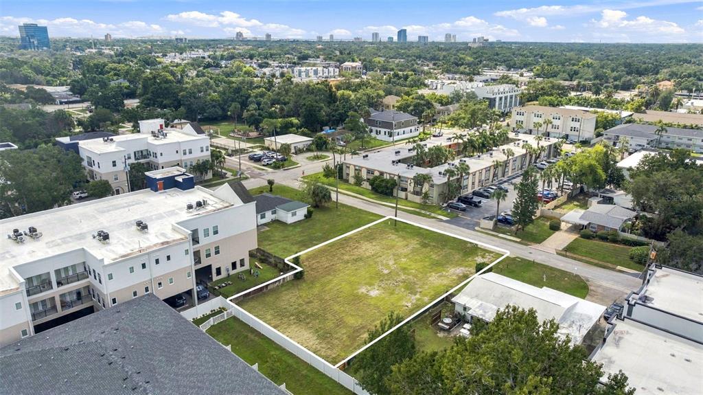 4307 W FIG STREET, TAMPA, FL — photo 4 of 24