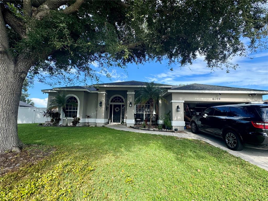 6019 E 60TH PLACE, PALMETTO, FL — photo 2 of 11