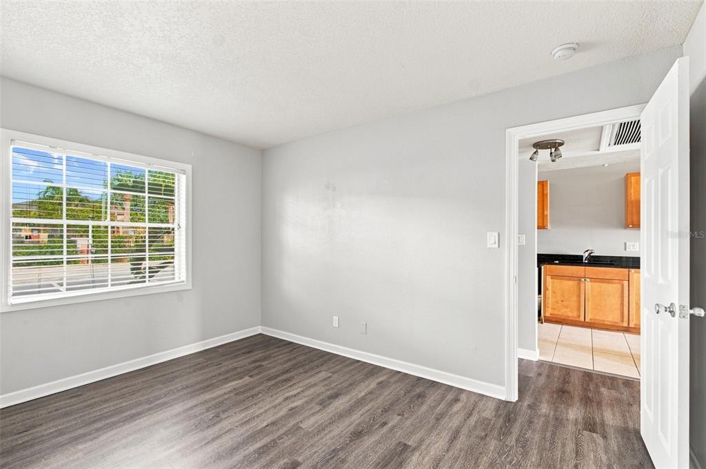 3889 POMPANO DRIVE SE UNIT A, ST PETERSBURG, FL — photo 4 of 30