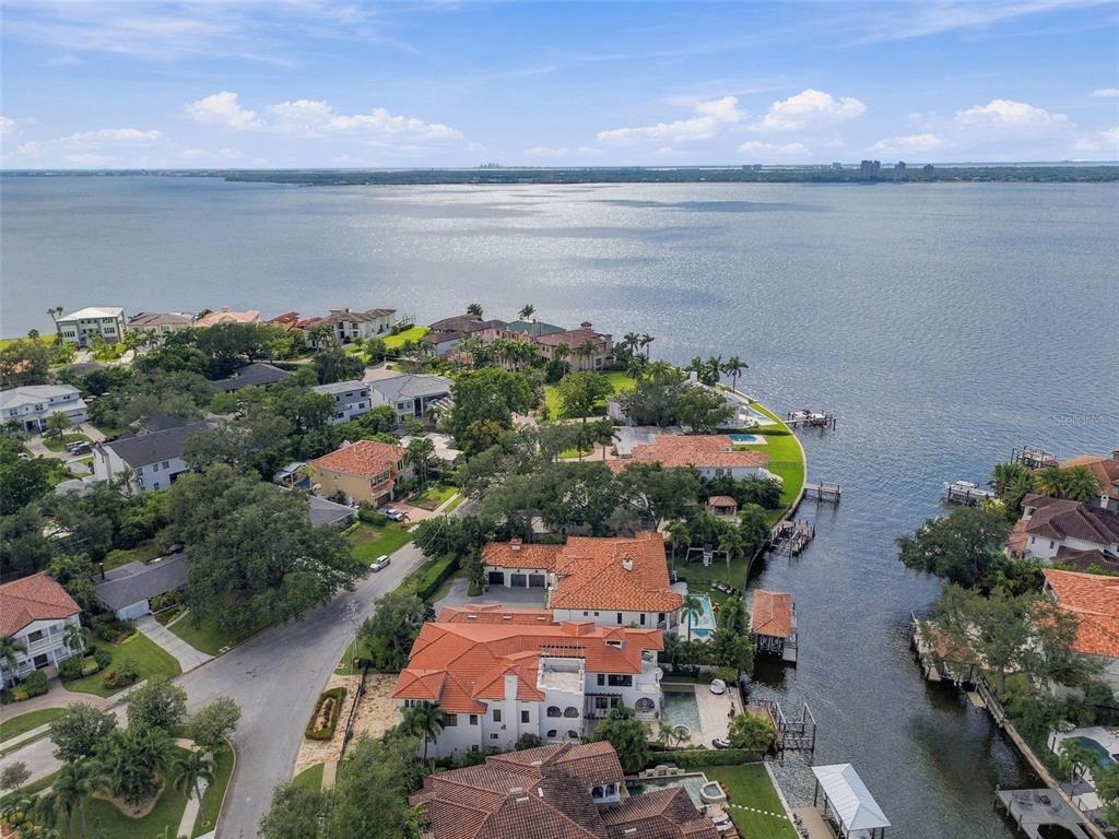 58 MARTINIQUE AVENUE UNIT 1/2, TAMPA, FL — photo 2 of 30