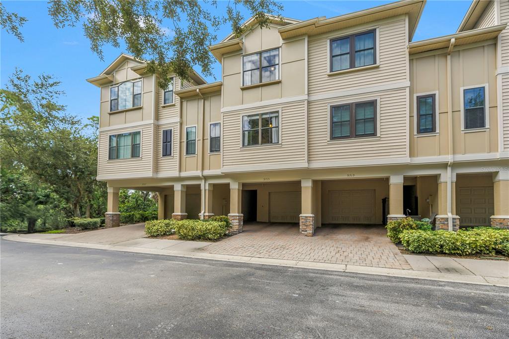 9715 BAY GROVE LANE, TAMPA, FL — photo 3 of 30