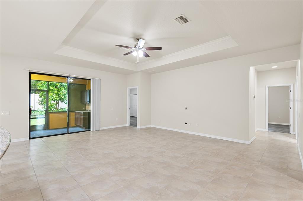 2236 LANDSIDE DRIVE, VALRICO, FL — photo 5 of 17
