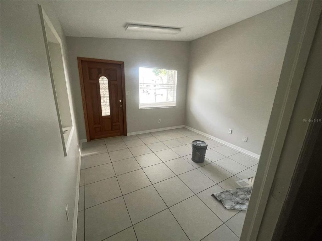 3411 W GRACE STREET, TAMPA, FL — photo 3 of 7