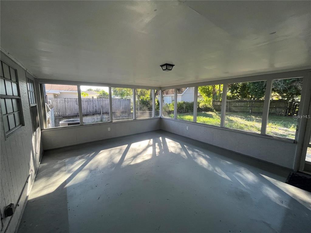 3906 W FIG STREET, TAMPA, FL — photo 2 of 6