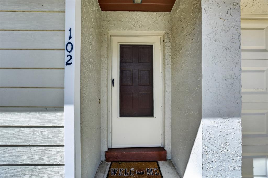 102 EDGEWATER CIRCLE, SANFORD, FL — photo 2 of 18