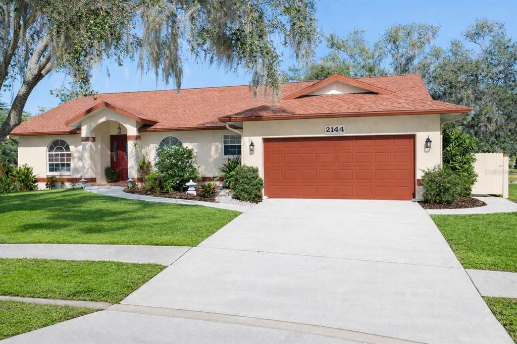 2144 BLACK OAK COURT