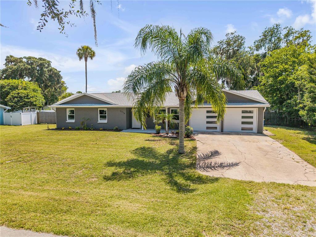 2716 KUMQUAT DRIVE