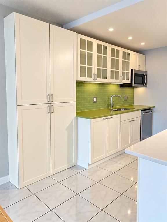 4500 E BAY DRIVE UNIT 149, CLEARWATER, FL — photo 2 of 15