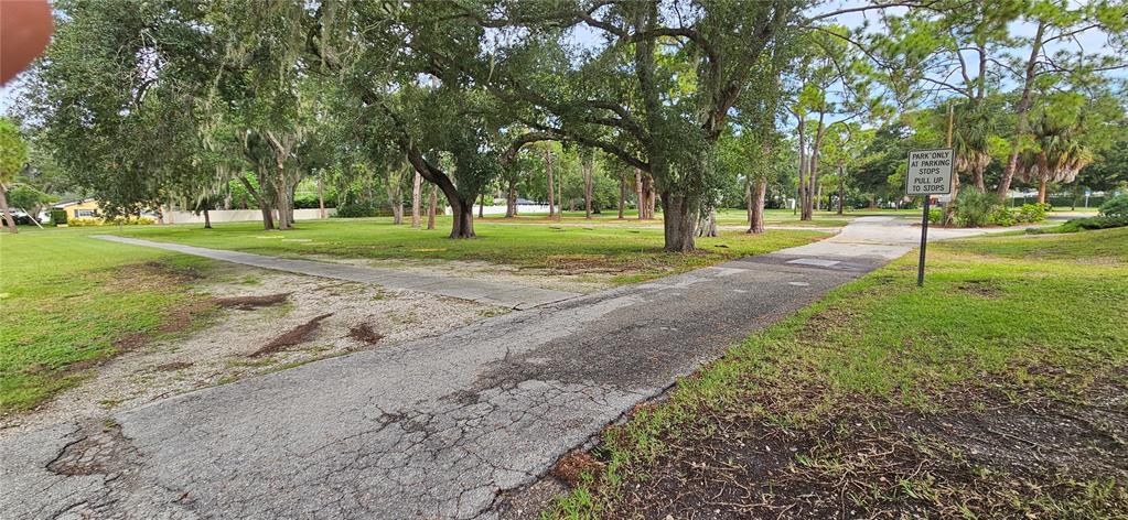 11501 WALKER AVENUE, SEMINOLE, FL — photo 5 of 10