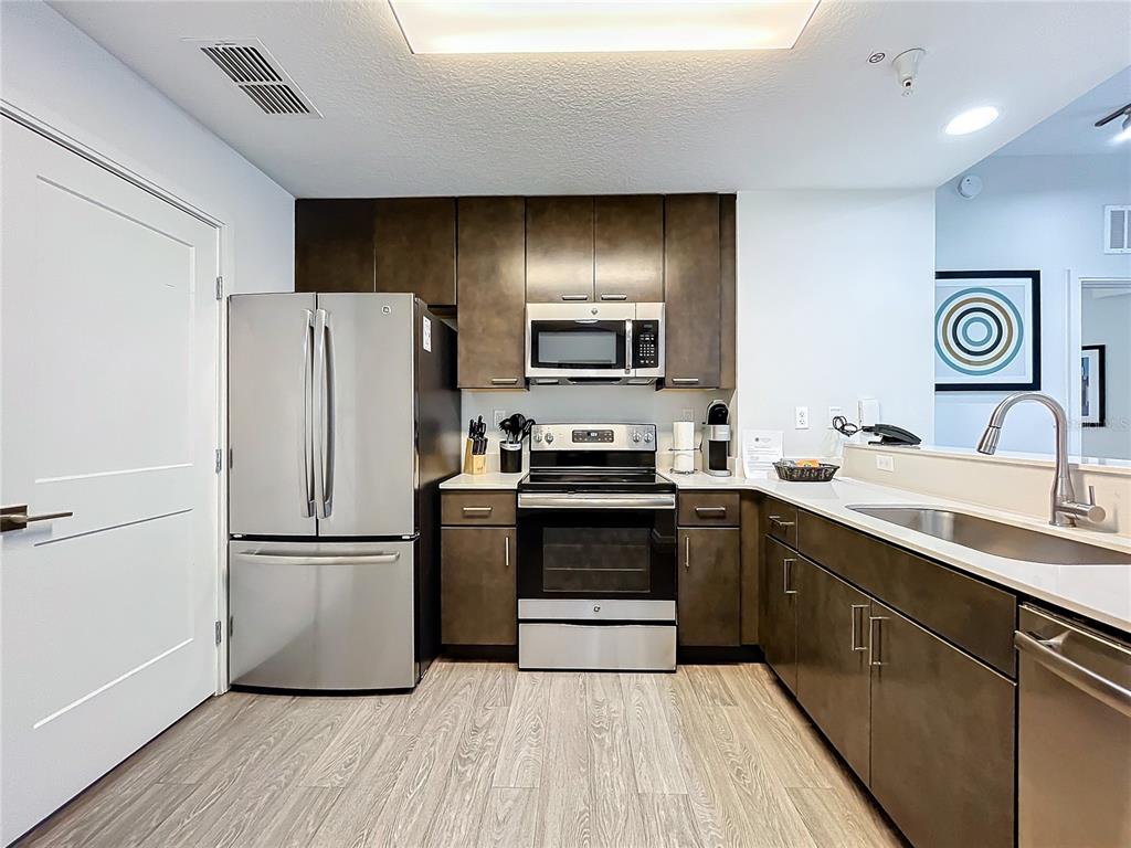 14501 GROVE RESORT AVENUE UNIT 3201, WINTER GARDEN, FL — photo 5 of 30