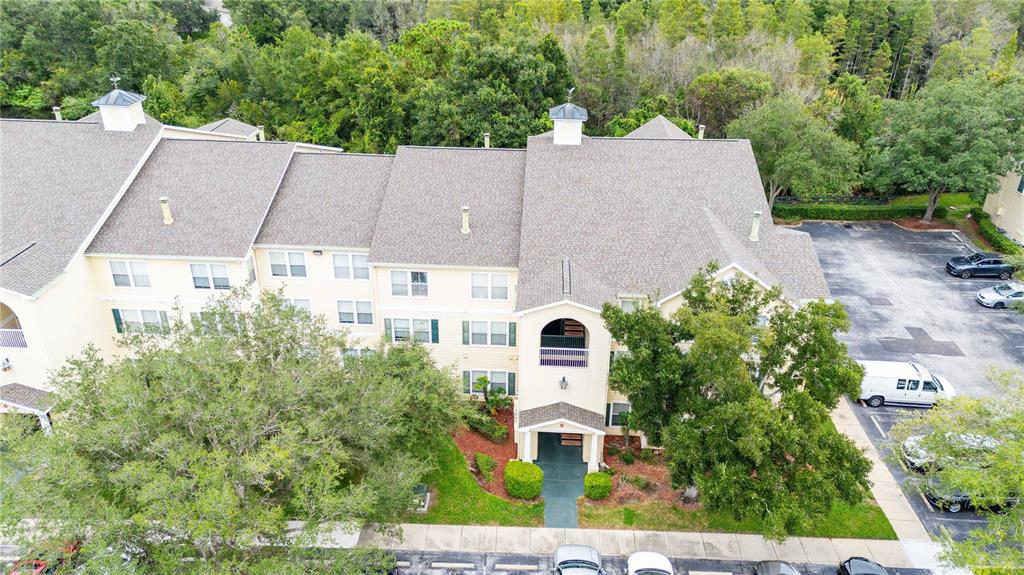 18235 BRIDLE CLUB DRIVE UNIT 18235, TAMPA, FL — photo 4 of 30