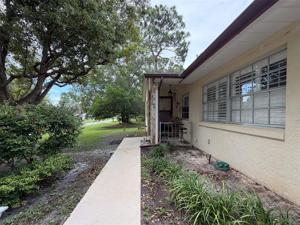 620 WHITNEY AVENUE, INVERNESS, FL — photo 4 of 30