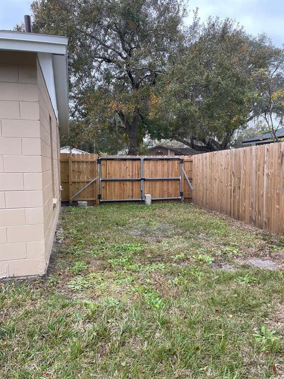 3914 KING DRIVE, BRANDON, FL — photo 5 of 10