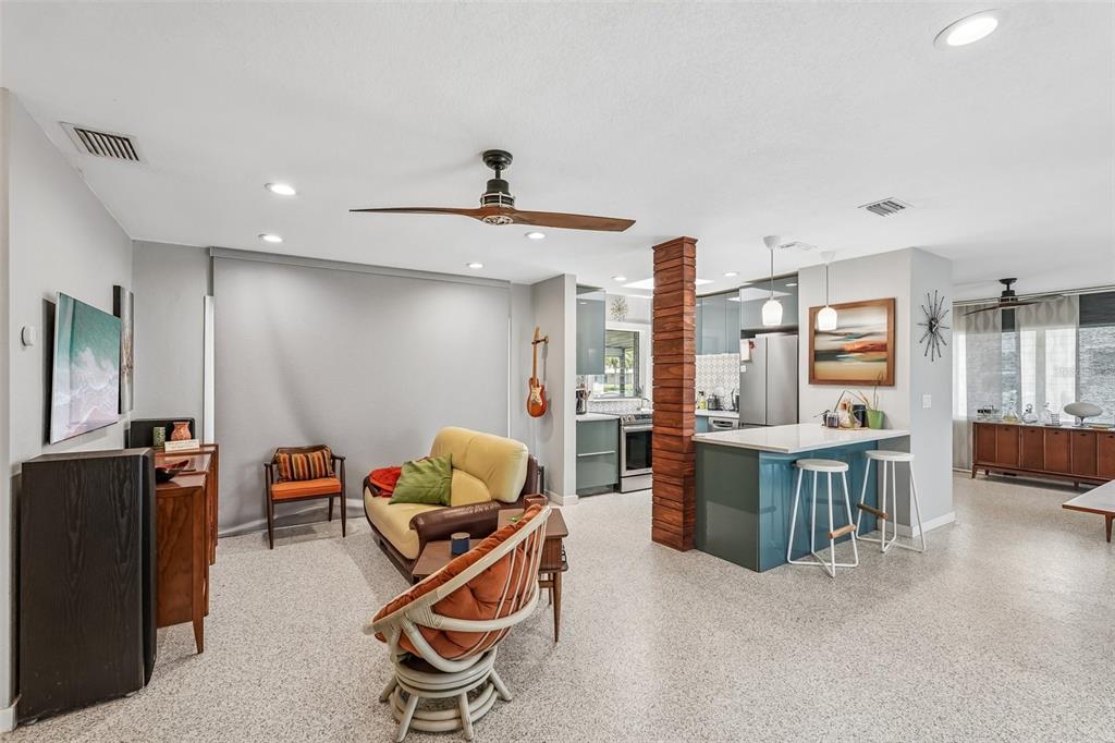 561 LINDLEY TERRACE, PORT CHARLOTTE, FL — photo 3 of 30