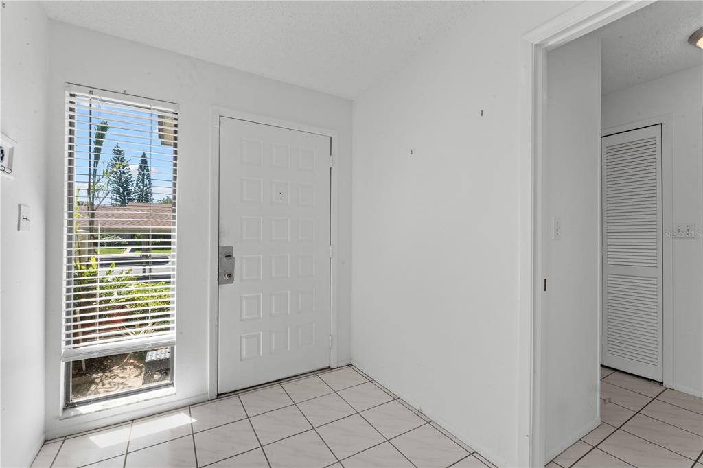 145 POOLE PLACE, OLDSMAR, FL — photo 2 of 34