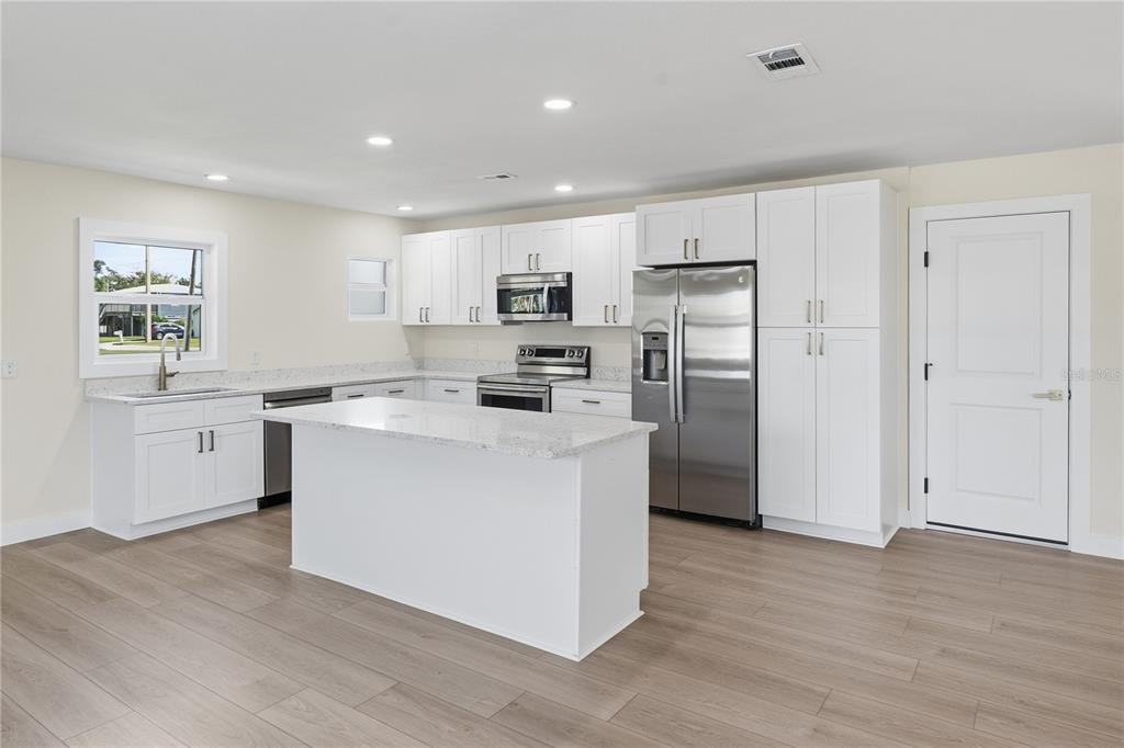 7507 MAKO DRIVE, HUDSON, FL — photo 2 of 39