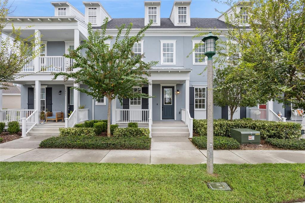1825 COASTAL COURT