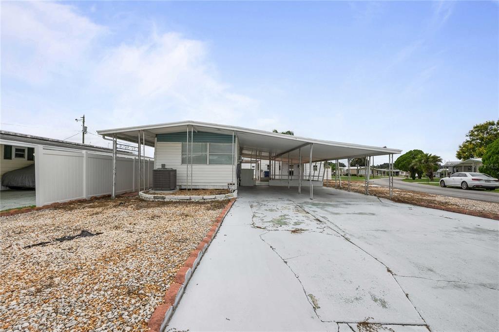 37234 CAROL AVE, ZEPHYRHILLS, FL — photo 2 of 43