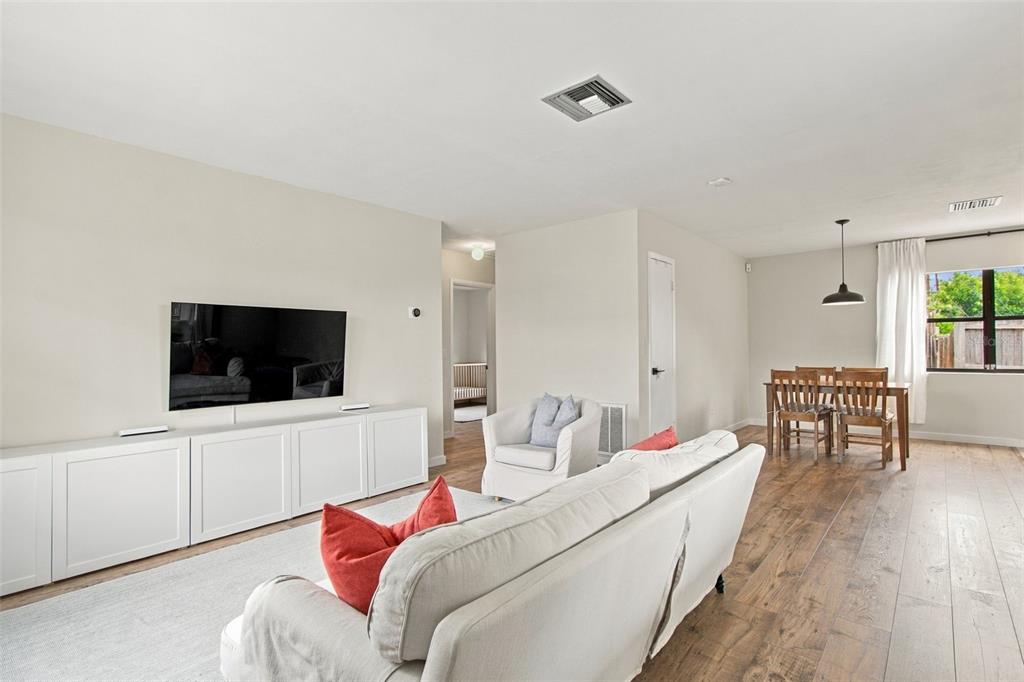 1672 RAINBOW DRIVE, CLEARWATER, FL — photo 4 of 30