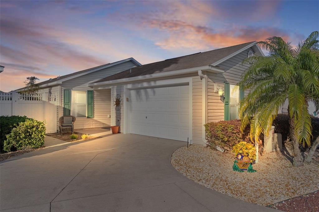 1943 NEEDLEWOOD LANE