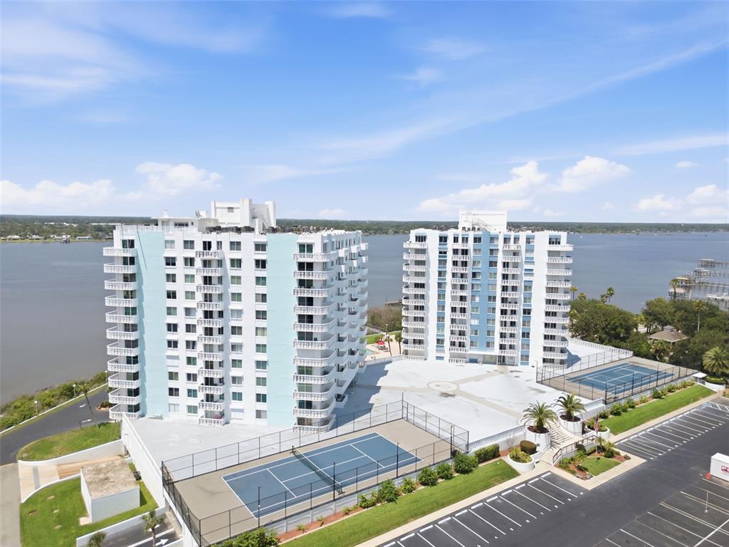 935 N HALIFAX AVENUE UNIT 604