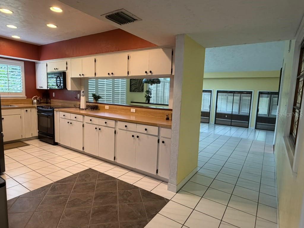 107 CANTERBURY DRIVE, HAINES CITY, FL — photo 4 of 24