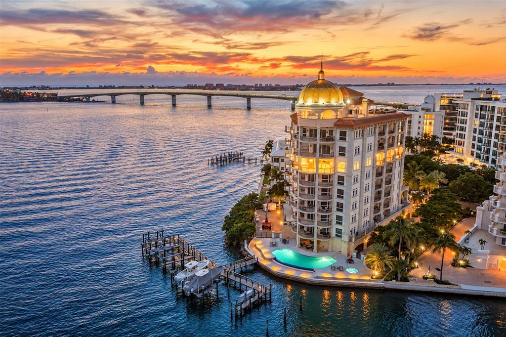 420 GOLDEN GATE POINT UNIT 700, SARASOTA, FL — photo 3 of 30