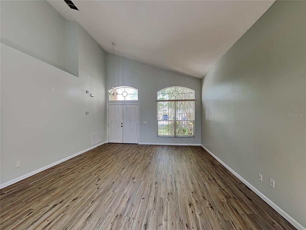 728 HARDWOOD CIRCLE, ORLANDO, FL — photo 2 of 22