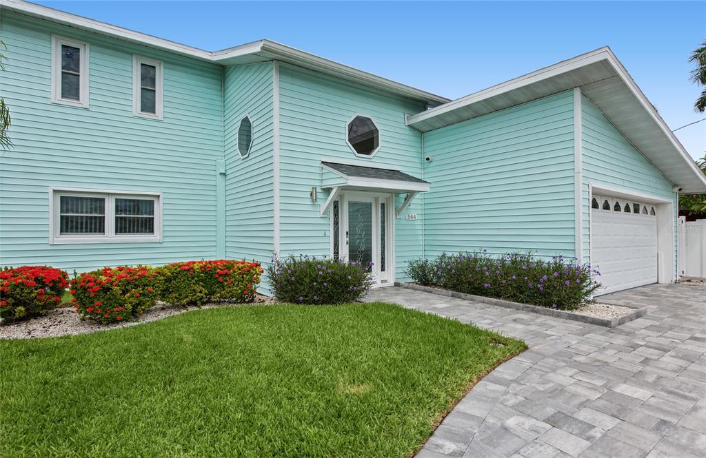 544 LILLIAN DRIVE, MADEIRA BEACH, FL — photo 2 of 30