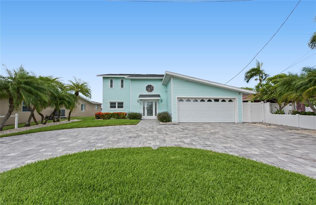 544 LILLIAN DRIVE, MADEIRA BEACH, FL — photo 4 of 30