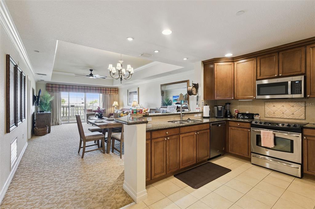 1100 SUNSET VIEW CIR UNIT 402, REUNION, FL — photo 2 of 30