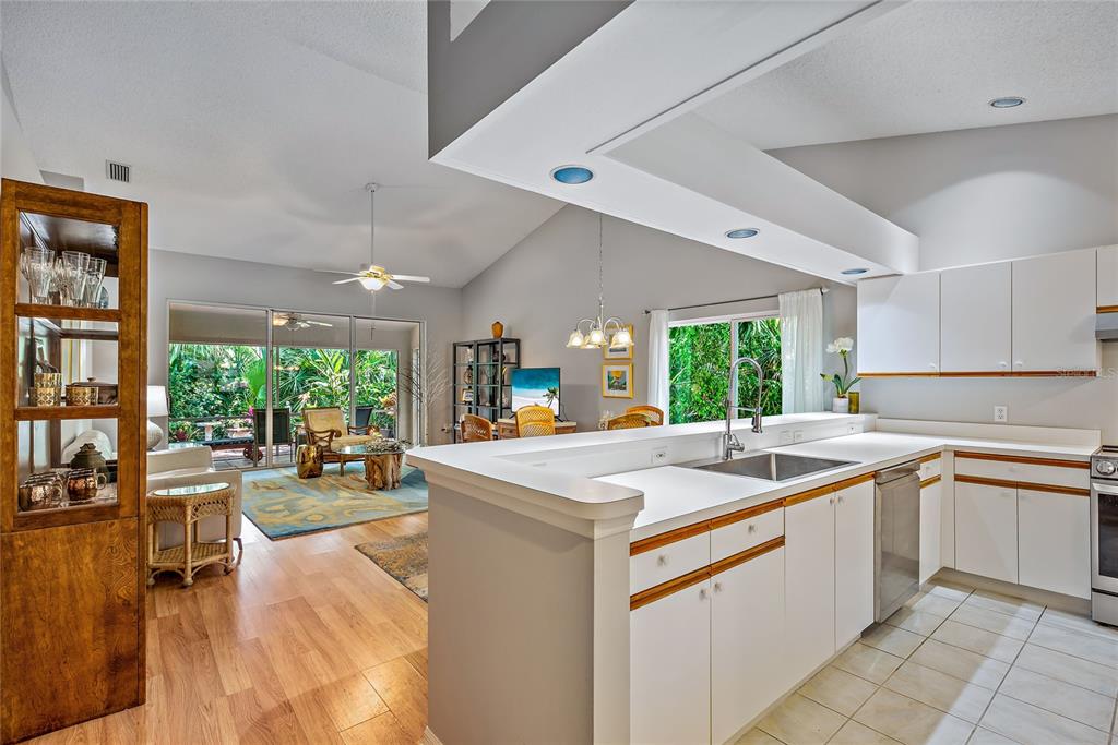 4481 ASCOT CIRCLE N, SARASOTA, FL — photo 3 of 13