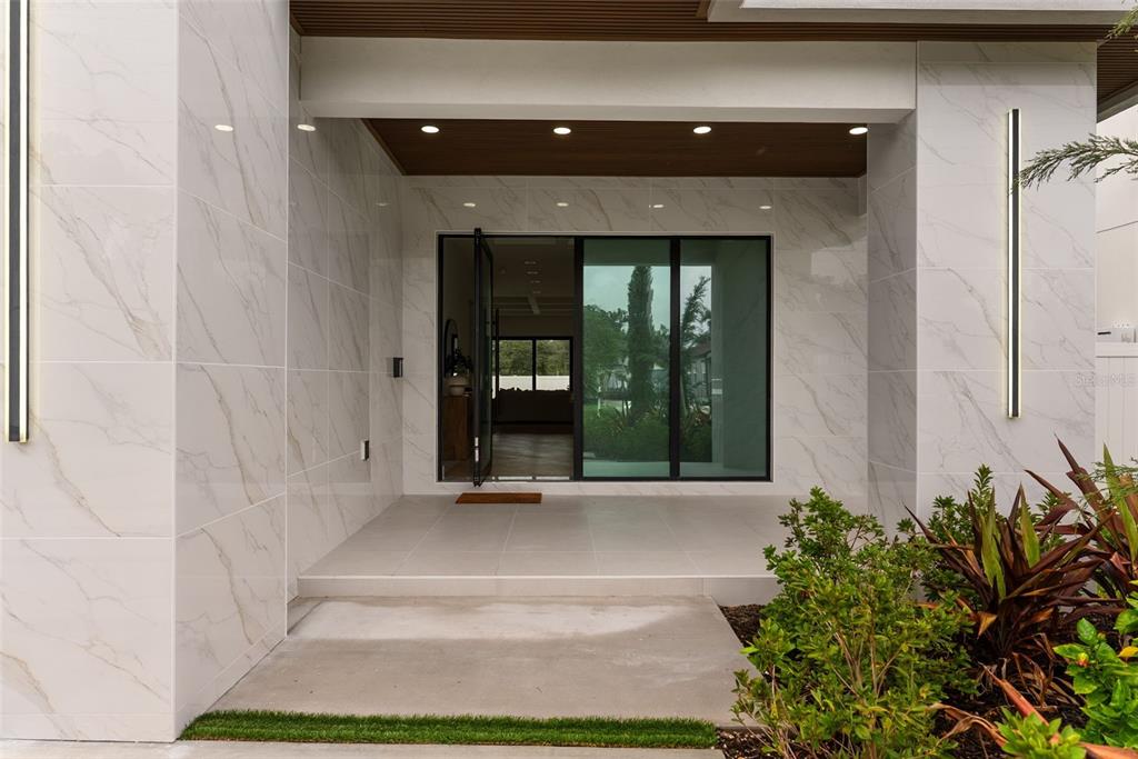 1007 W BRADDOCK STREET, TAMPA, FL — photo 5 of 30