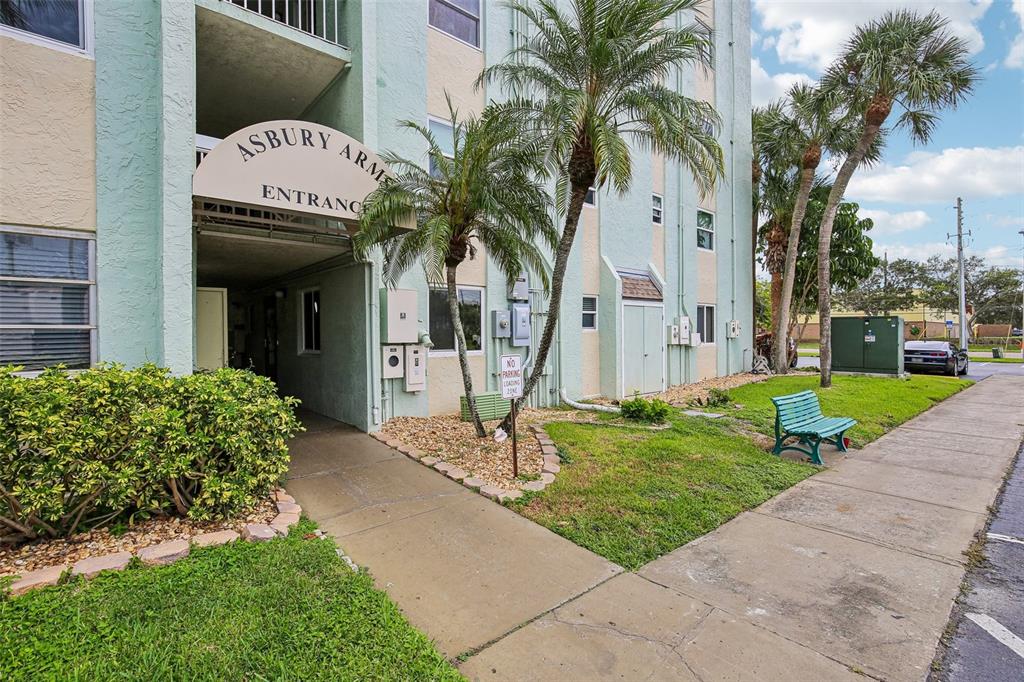 801 83RD AVENUE N UNIT 511, ST PETERSBURG, FL — photo 4 of 30