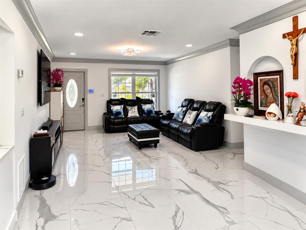 1712 BOARDMAN AVENUE, WEST PALM BEACH, FL — photo 4 of 17