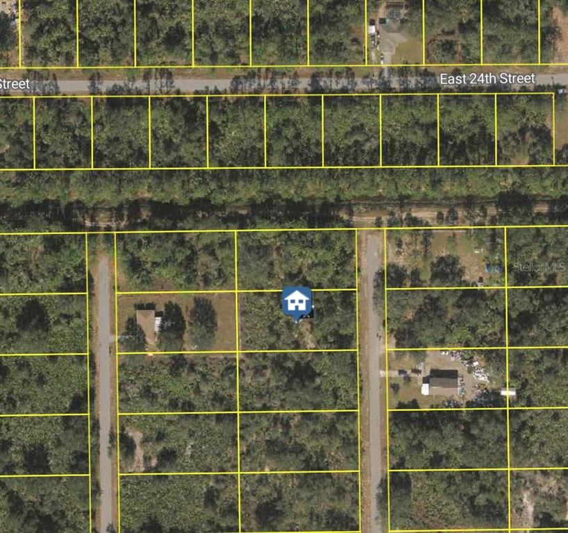 This is an aerial map view showing a residential lot with a house icon — 2319 ABBOTT AVENUE, ALVA, FL