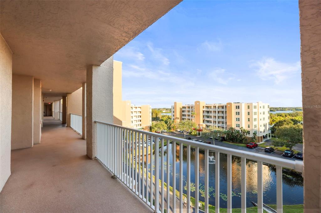 6495 SHORELINE DRIVE UNIT 8502, ST PETERSBURG, FL — photo 3 of 30
