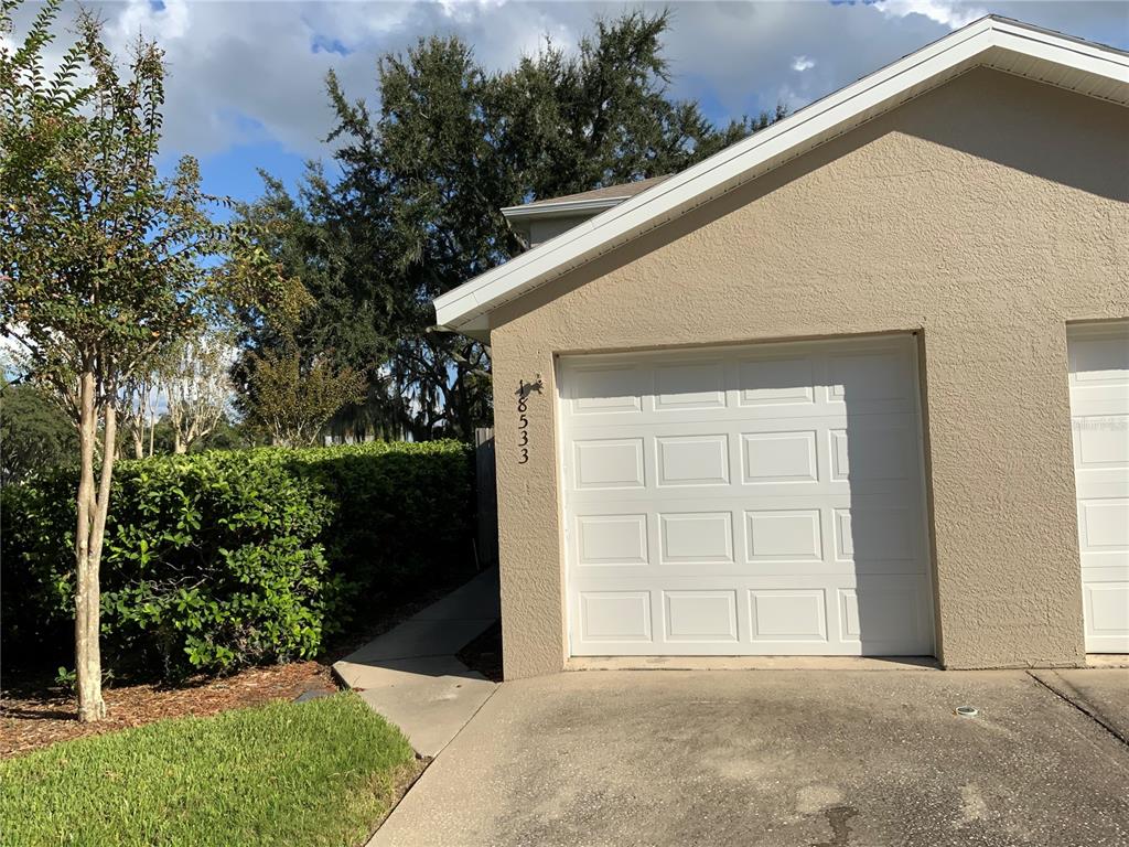 18533 PEBBLE LAKE COURT, TAMPA, FL — photo 3 of 28