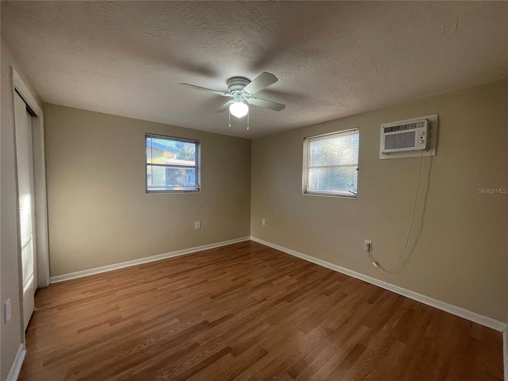 8 ROSE AVENUE, BEVERLY HILLS, FL — photo 4 of 17