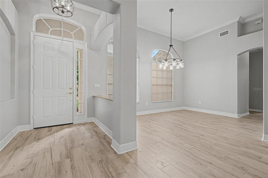 19205 AUTUMN WOODS AVENUE, TAMPA, FL — photo 4 of 30