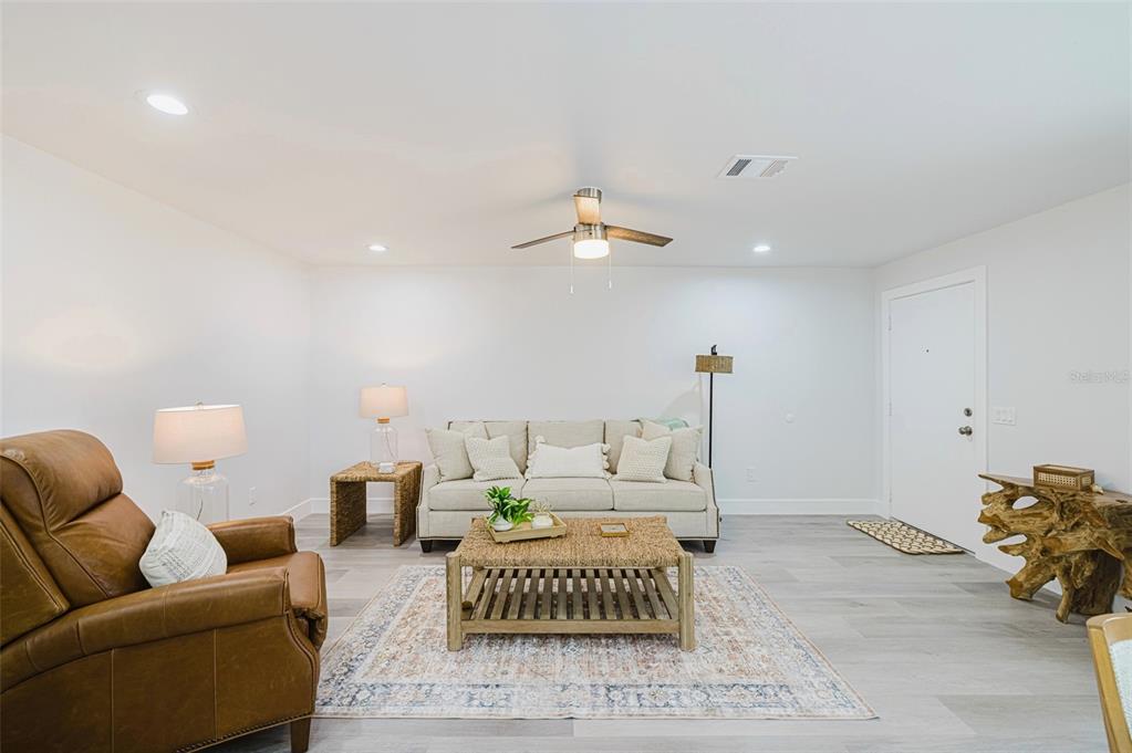 805 E GULF DRIVE UNIT A1, SANIBEL, FL — photo 5 of 27