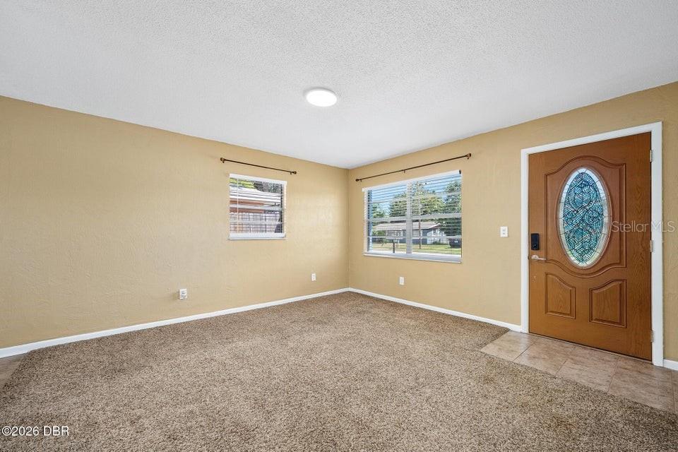 1324 GRANADA AVENUE, DAYTONA BEACH, FL — photo 5 of 30