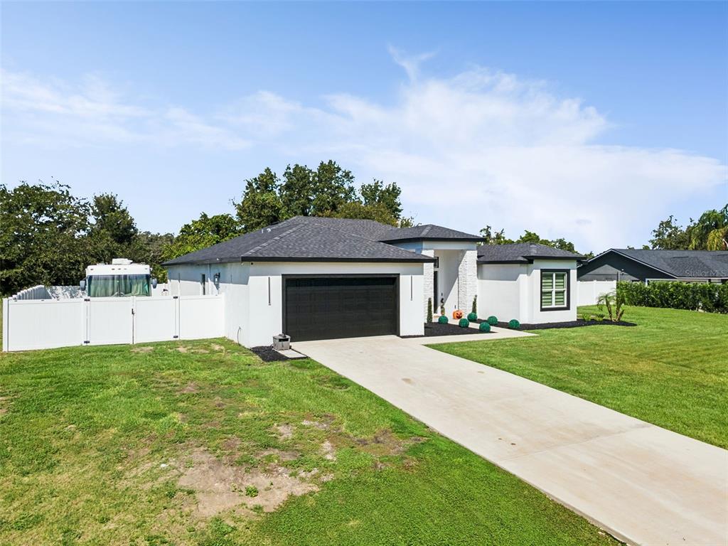 9056 S BAY DRIVE, HAINES CITY, FL — photo 2 of 30