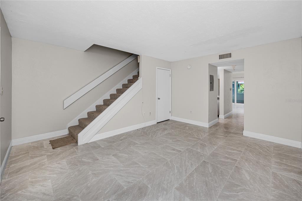 3610 42ND STREET S UNIT C, ST PETERSBURG, FL — photo 4 of 30