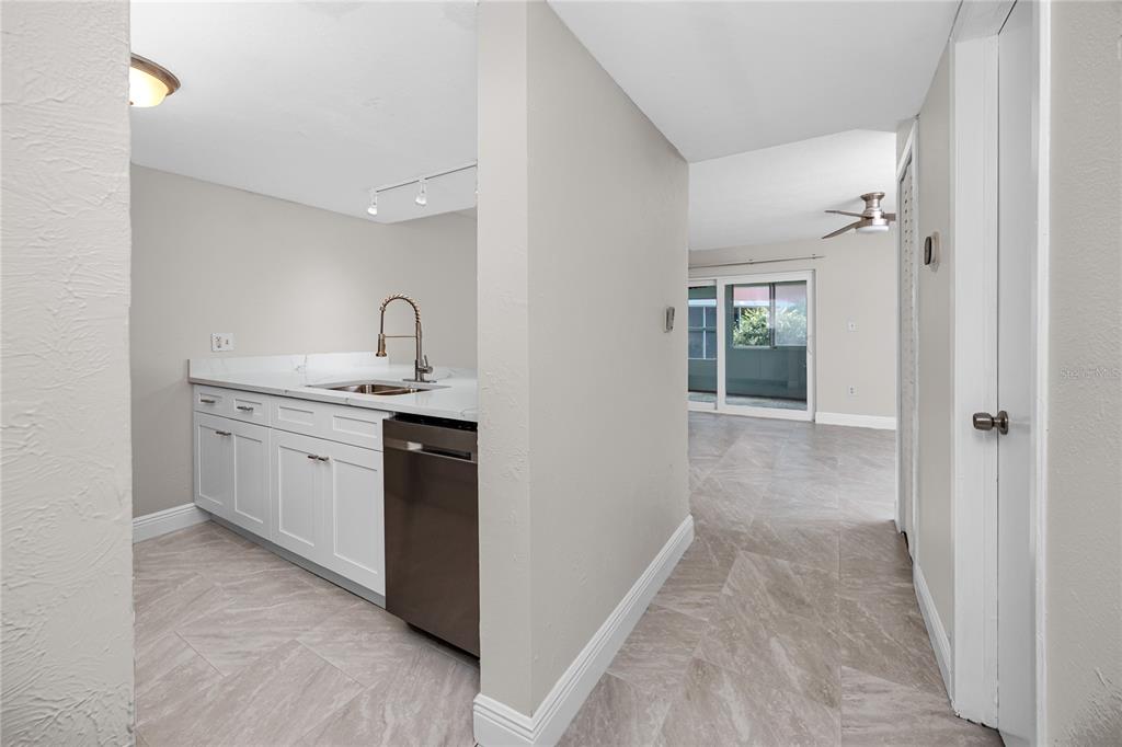 3610 42ND STREET S UNIT C, ST PETERSBURG, FL — photo 5 of 30